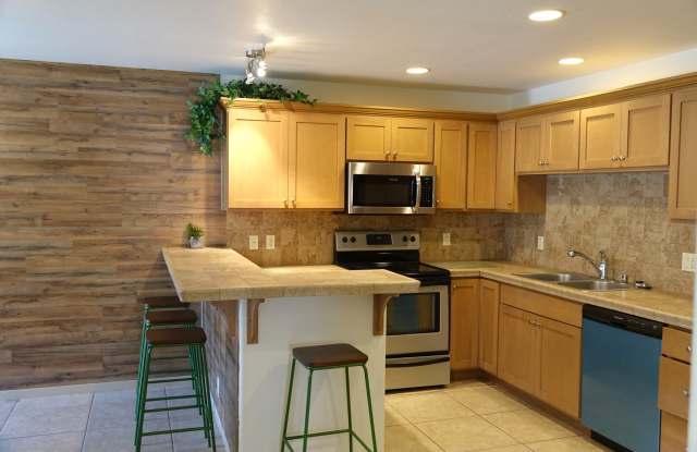 Centrally Located Condo at Alahou Villas Gallery 3
