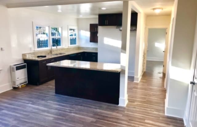 857 W 43rd Pl - 857 West 43rd Place, Los Angeles, CA 90037
