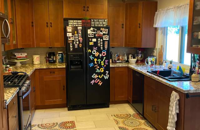 17623 Fairlee Rd - 1 Gallery 2