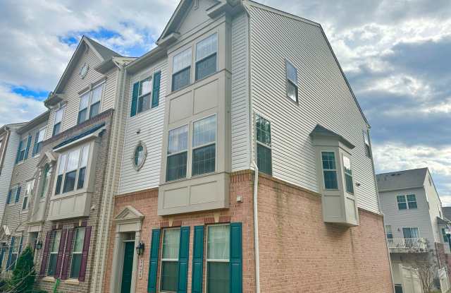 Huge 3 Bedroom EOG Townhome in Jessup! - 2426 Sommers Court, Jessup, MD 20701