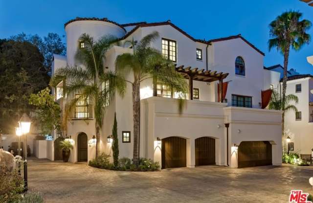 11937 W Sunset Blvd - 11937 Sunset Boulevard, Los Angeles, CA 90049