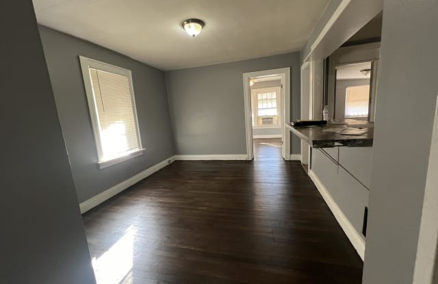 1260 Gimblin Street (MW) photos photos