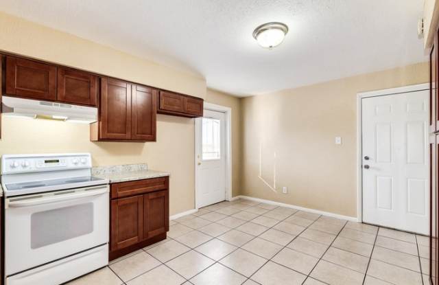 5845 West Mulberry Drive Gallery 4