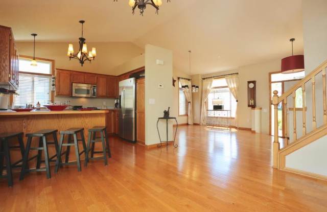 8284 Ashford Road Gallery 4