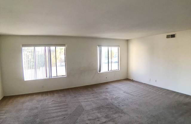 3490 Highwood Court Gallery 2