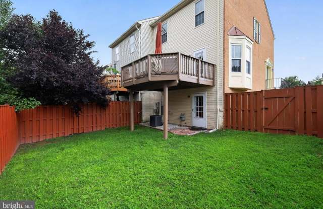 20944 ROOTSTOWN Terrace Gallery 3