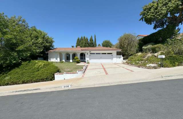 4 Bed + 2 Bath - Single Level - Air Conditioning - Spacious Backyard - 26545 Granvia Drive, Mission Viejo, CA 92691