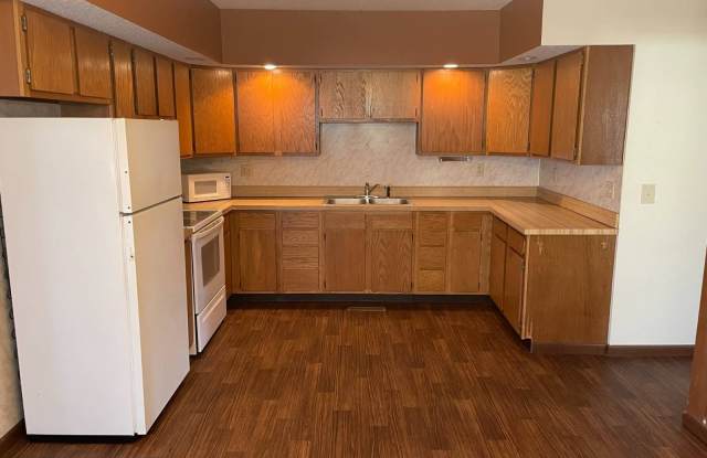 228 E 6th photos photos