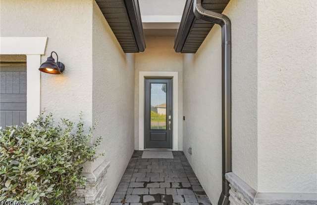 11151 Timber Creek Drive E Gallery 4