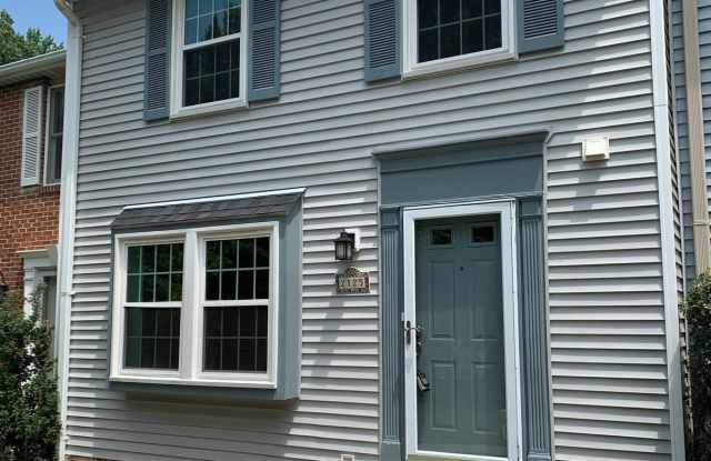 2125 PRESTON SQUARE COURT - 2125 Preston Square Court, McLean, VA 22043