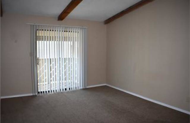 1316 North Albert Pike Ave - A Gallery 2