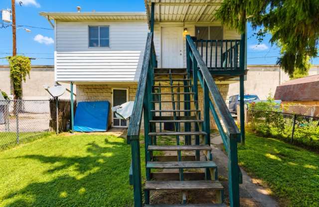 2634 Guyan Ave Rear photos photos