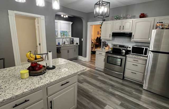 Fully Remodeled 3BR in Lancaster Historic District + Barn  Bonus Space photos photos