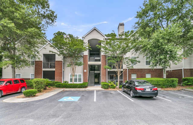 2011 N Hwy 17 unit: 2200H photos photos