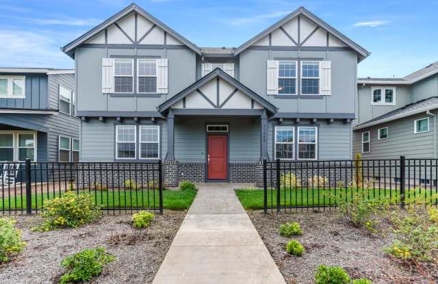 Beautiful 4 Bed, 3 Bath Rental Home in North Plains! photos photos