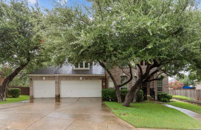 1519 Lookout Pt Gallery 1