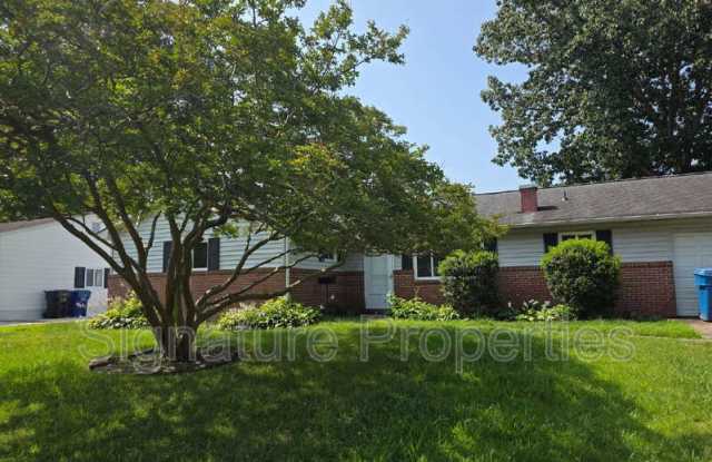 3825 Annie Ln Gallery 1