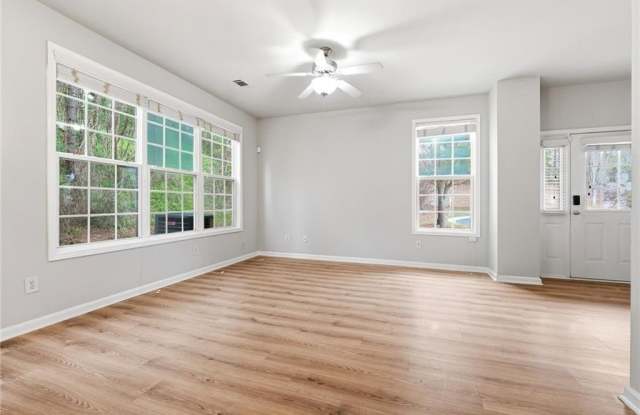 1006 Ivydale Circle Gallery 4