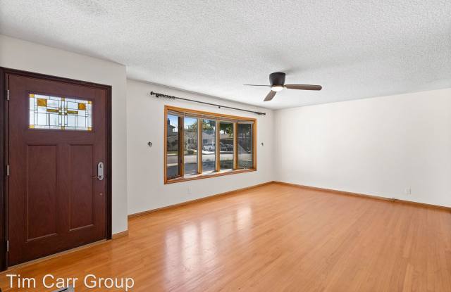 3063 Murray Ln Gallery 2