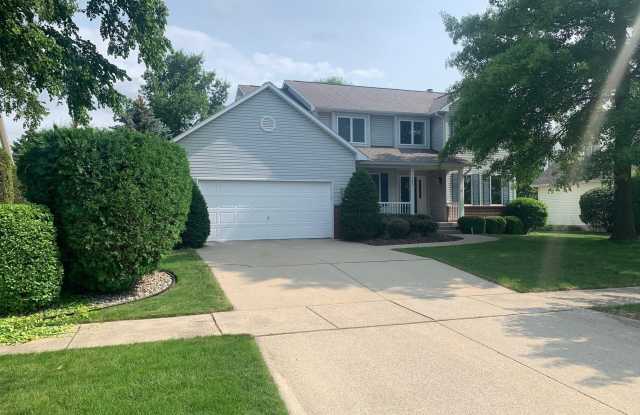 1631 Eastpointe Drive Gallery 3