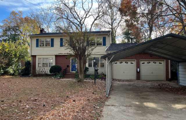 4 Bedroom House on Cul-De-Sac near CNU and Hilton Village - 413 Pin Oak Road, Newport News, VA 23601