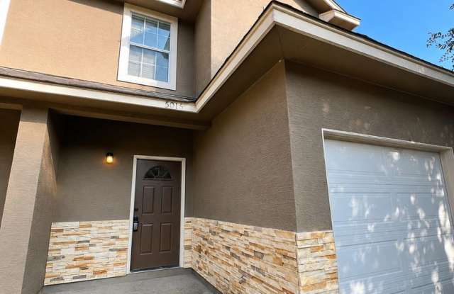 Beautifully Renovated Town-home - Near Medical Center photos photos Beautifully Renovated Town-home - Near Medical Center photos photos