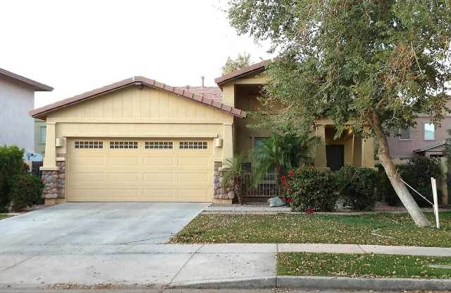 4232 E BRUCE Court Gallery 1
