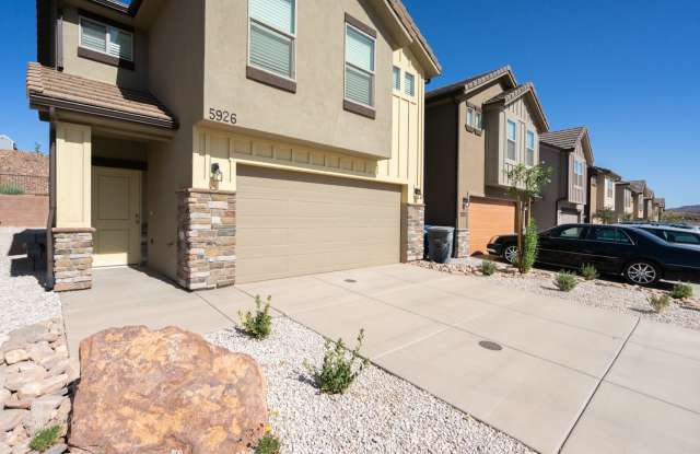 Modern 4-Bed Stand-Alone Home with Fenced Patio photos photos