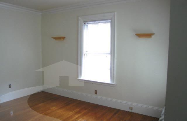 11 Sargent Ave Gallery 3