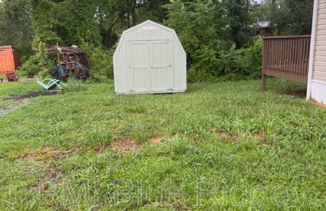 922 1st Avenue West - 922 1st Avenue West, Hendersonville, NC 28739