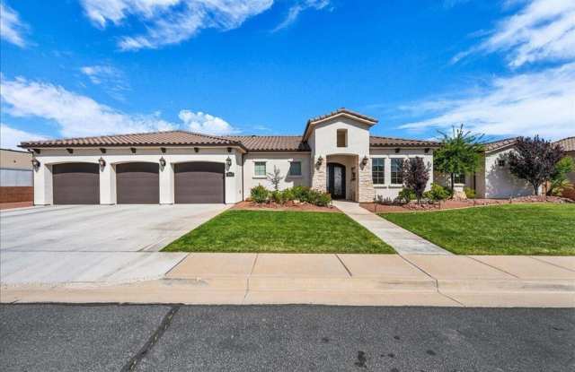 Luxury Furnished Home with Pool Gallery 4