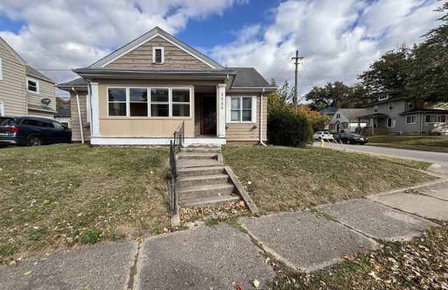 4545 Calumet Avenue photos photos