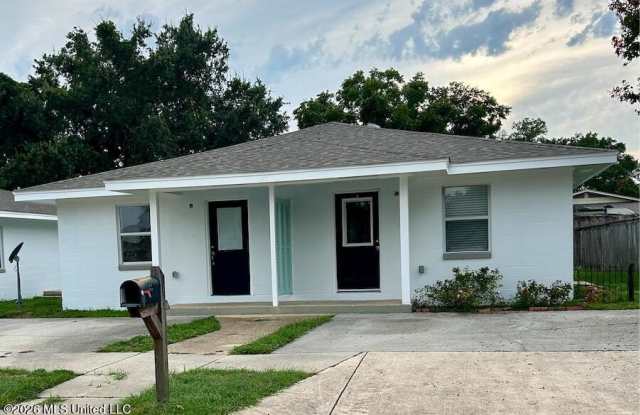 141 Pine Grove Avenue photos photos