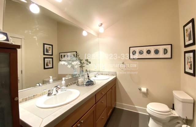 1419 Northwest 65th Street Unit B Gallery 4