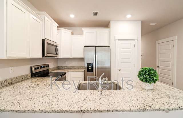 1646 Iroquois Ct. Gallery 4
