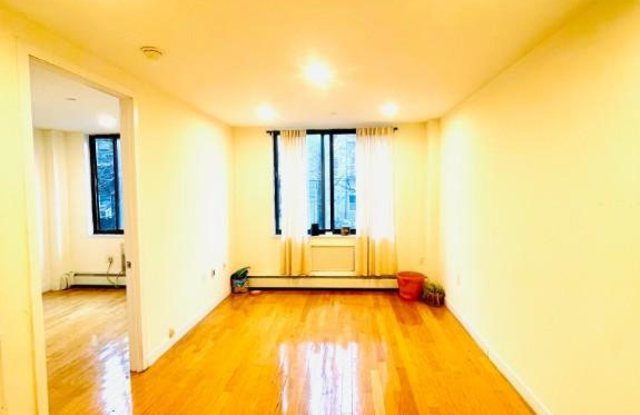 924 Metropolitan Avenue - 924 Metropolitan Avenue, Brooklyn, NY 11211