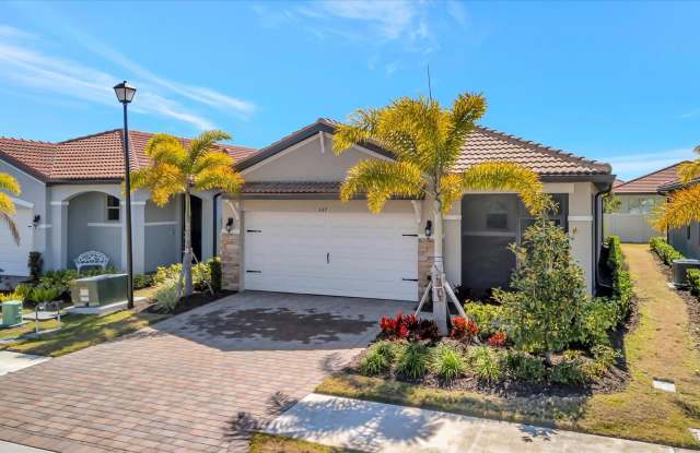 3Bed/2Bath in Gated Community of Nokomis + 2-Car Garage photos photos