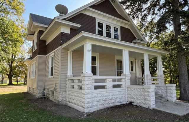 3111 U.S. 20 Business Gallery 1