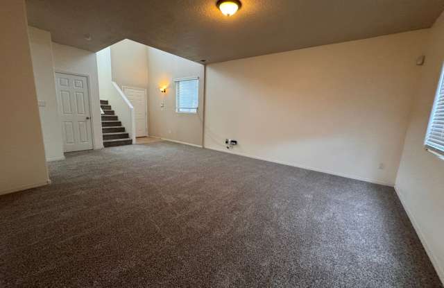 Gated community home. Gallery 4