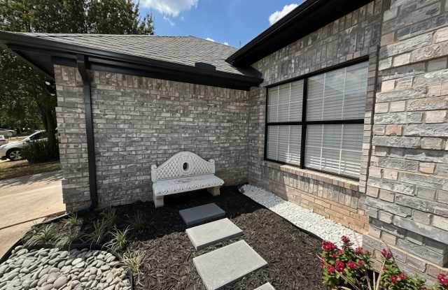 1708 Creekside Avenue Gallery 4