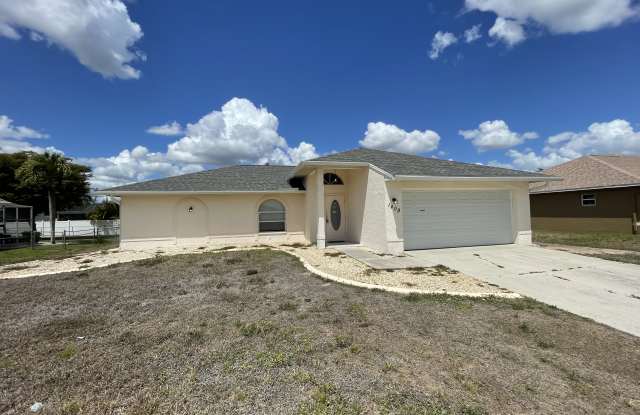 1409 SW 10th St photos photos