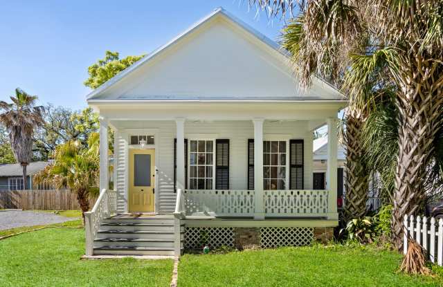 934 Conti Street photos photos