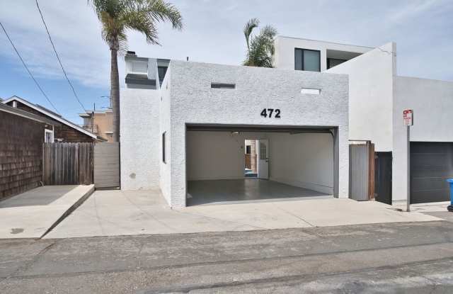 Remodeled 4-Bedroom + Loft Beach House with Ocean Views - North Manhattan Beach Sand Section Gallery 3