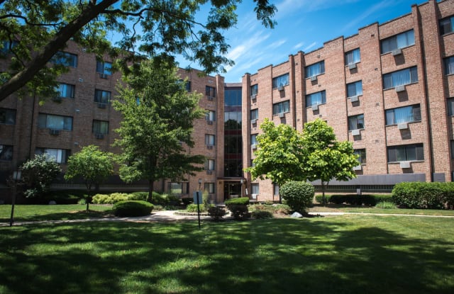 5310 North Chester Avenue - 5310 North Chester Avenue, Chicago, IL 60656