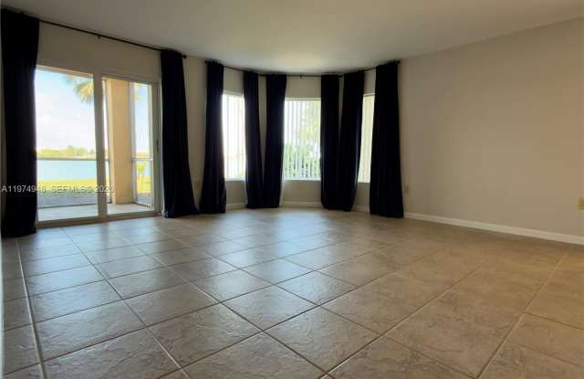 2647 NW 33rd St photos photos