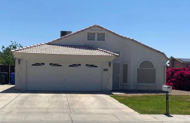 4559 W Dailey St photos photos