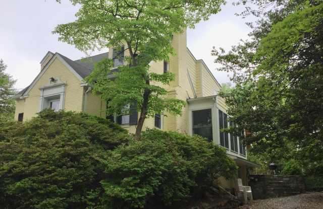 4441 VERPLANCK PLACE NW - 4441 Verplanck Place Northwest, Washington, DC 20016