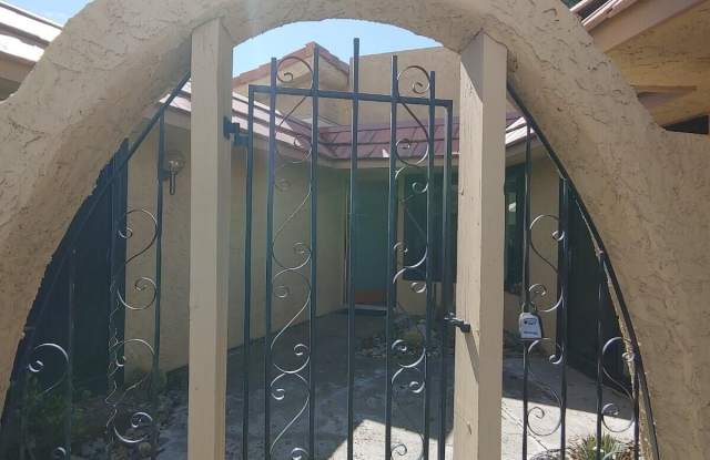 35620 Pso Circulo E - 35620 Pso Circulo East, Cathedral City, CA 92234