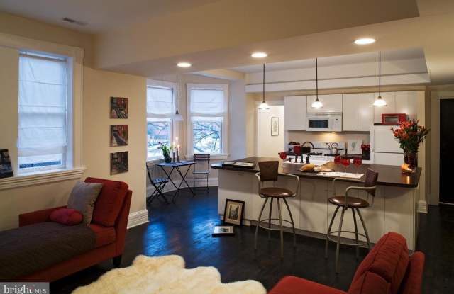 261 ROBERT ST #2 photos photos