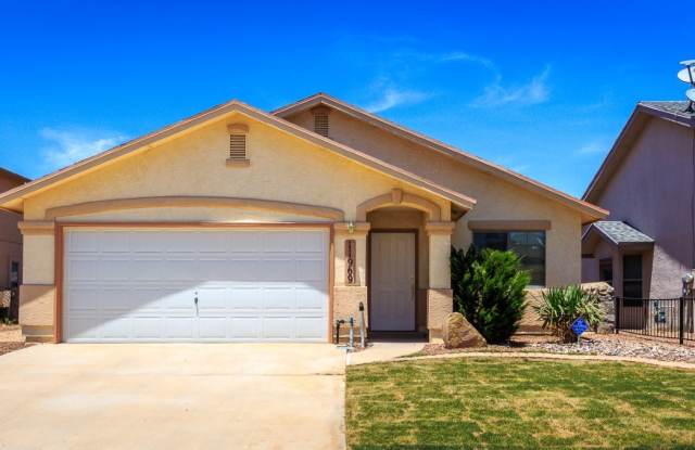 Home For Rent - Northeast Rental Home w/ Refrigerated Air, just minutes to Ft. Bliss! photos photos